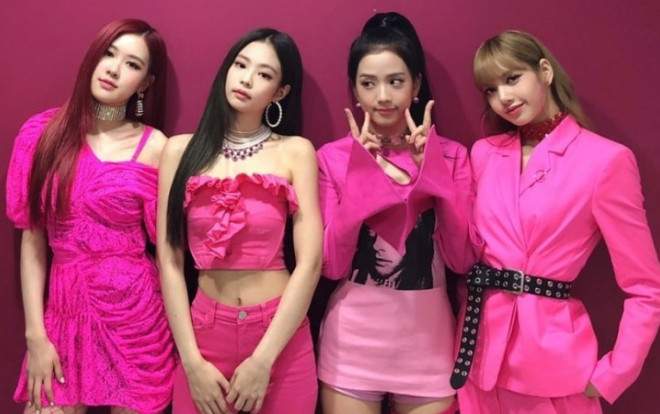 Muốn mặc màu hồng mà không bị sến học ngay các mỹ nữ Black Pink hay Tiffany (SNSD) Ảnh 2