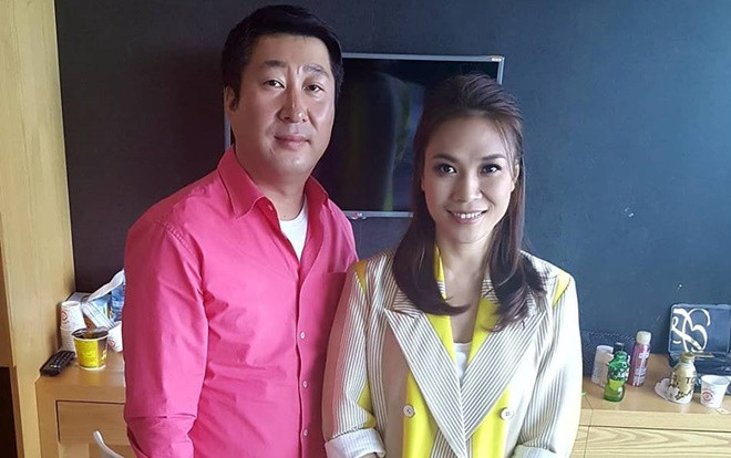 Staff Hàn phấn khích khi được gặp Mỹ Tâm, gọi cô là ca sĩ quốc dân và biết cả thành tích Top 10 Billboard Ảnh 2