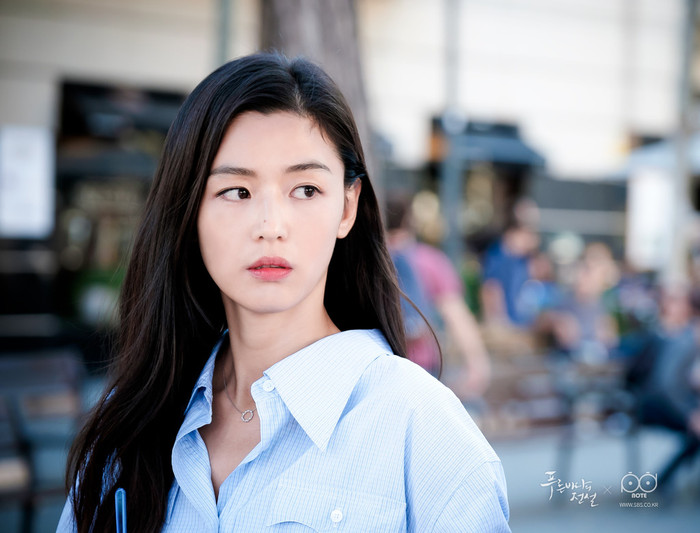 Phản hồi tiêu cực của khán giả Hàn khi Jeon Ji Hyun trở lại màn ảnh qua phim của biên kịch 'Hoa du ký'