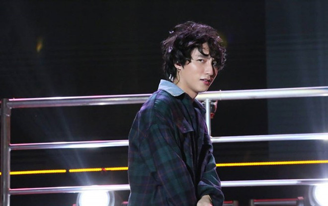 Hai ngày đổi hai kiểu tóc, Sơn Tùng M-TP còn thể hiện sự 'chịu chơi' của mình ở chi tiết thú vị này Ảnh 2