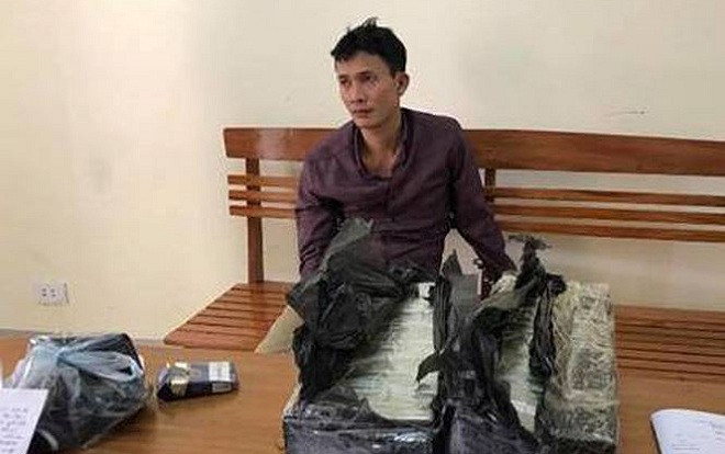 Bắt thành công 2 đối tượng mang ma túy 'khủng' đi tiêu thụ Ảnh 2
