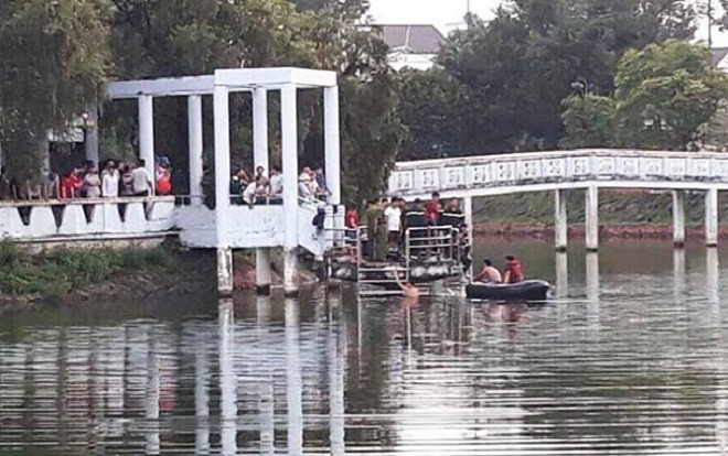 Bơi xuồng ra hồ chơi, 2 học sinh cấp 3 tử vong thương tâm Ảnh 2