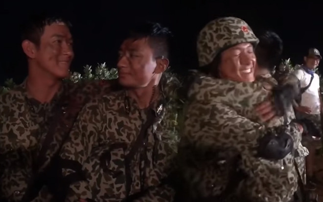 Quá tội Khả Ngân, Song Luân đã tỏ tình với Hữu Vi trong đêm quay cuối cùng 'Hậu duệ mặt trời Việt Nam' Ảnh 2