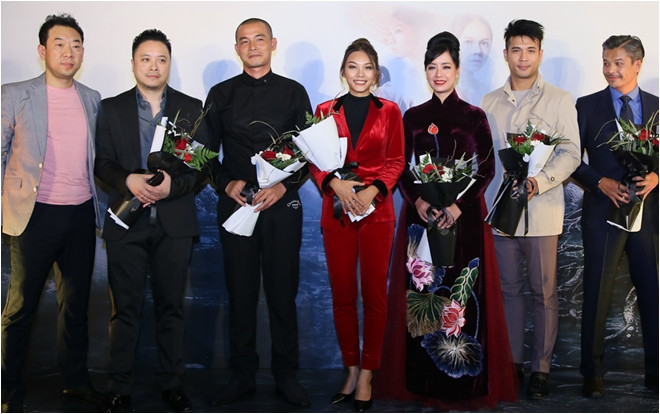 Vắng Jun Vũ - Đinh Ngọc Diệp, Thanh Tú được dàn mỹ nam tháp tùng trong họp báo ra mắt 'Người bất tử' Ảnh 2