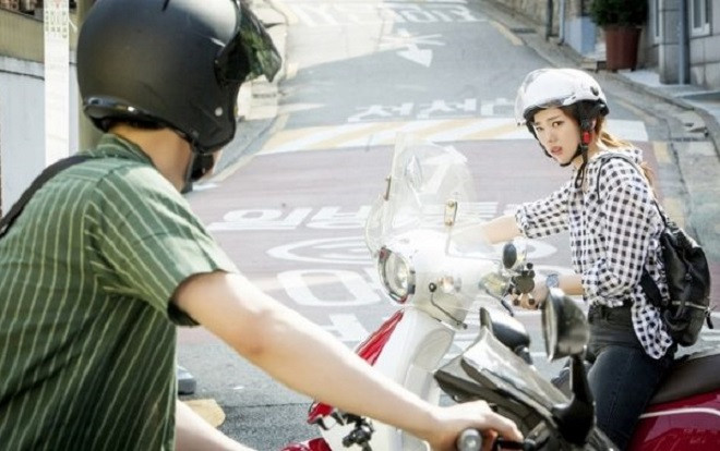 Đi ship hàng gặp đúng người yêu cũ, anh chàng 'chết đứng' vì cô nàng tưởng gọi điện cầu xin quay lại Ảnh 2