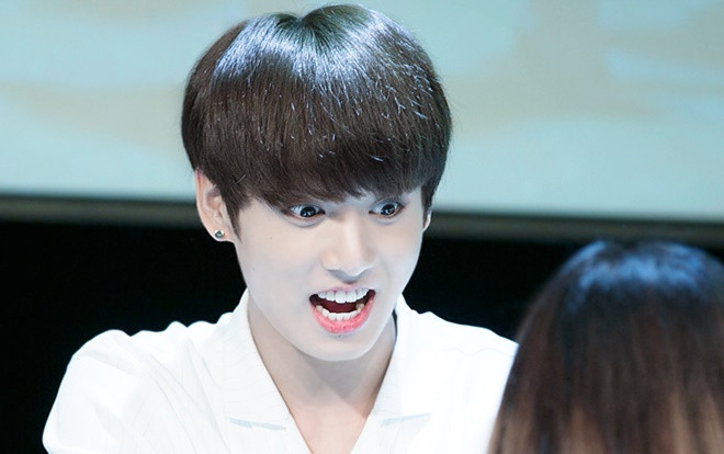 ARMY biết gì chưa, JungKook (BTS) chuẩn bị tung mixtape 'bất ngờ như một quả bom'? Ảnh 2