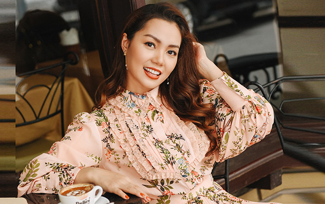 Nguyễn Ngọc Anh ngọt ngào với váy áo nữ tính đón gió lạnh cuối thu Ảnh 2