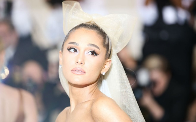 Ariana lên tiếng về chuyện hủy hôn: ‘Mọi chuyện rất buồn, thế nhưng chúng tôi đều đang cố gắng tiếp tục sống…’ Ảnh 2