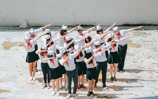 Chụp ảnh kỷ yếu 1 lần hết 80 triệu, sang chảnh như đi dự đại yến tiệc liệu có đáng? Ảnh 2