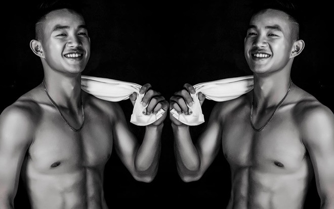 Sao U19 Việt Nam gây 'sốt' với cảnh nóng trên Dare Pong Ảnh 2