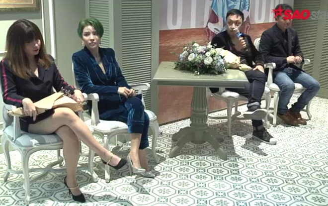 Cả thế giới ra mà xem, Vũ Cát Tường đi giày cao gót điệu đà gợi cảm đây này! Ảnh 2