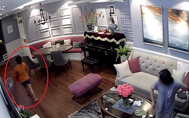 Công an đưa nữ giúp việc nghi trộm đồng hồ Rolex hơn 200 triệu ở chung cư cao cấp dựng hiện trường sau hơn nửa tháng đi đổ rác không về Ảnh 2