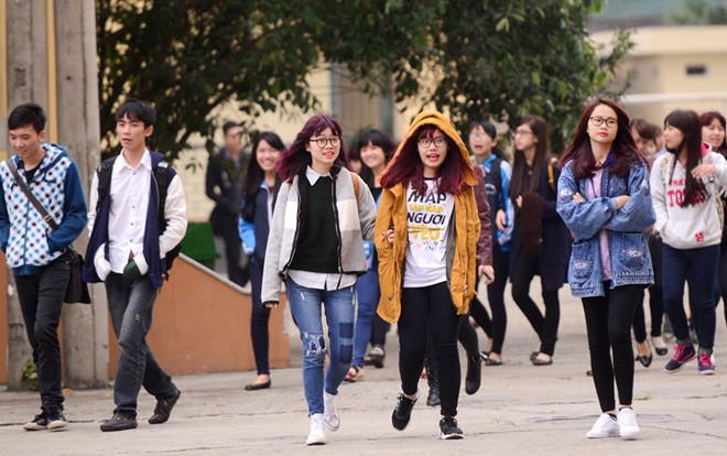 Trường Đại học lạ lùng ở Sài Gòn: Bắt đầu từ 6h sáng và kết lúc 22h10 khiến hàng nghìn sinh viên hoang mang Ảnh 2