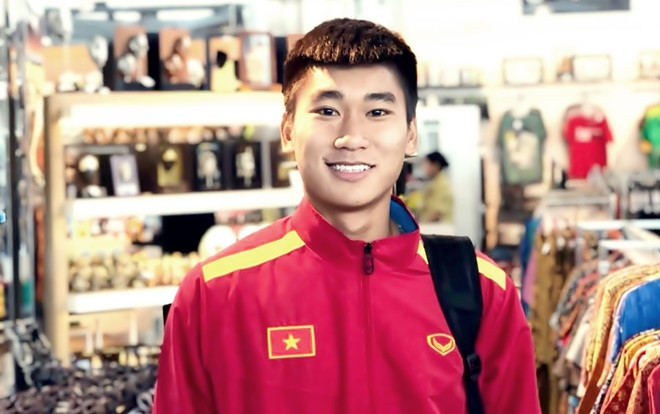 Hot boy ghi bàn cho U19 Việt Nam: Đẹp trai, quyến rũ như Seungri của Big Bang Ảnh 2