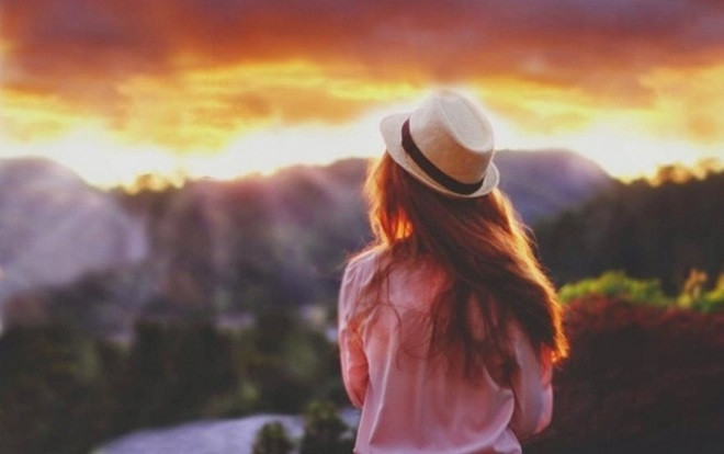 'Đá bay' crush vì 'sinh viên mà còn tiết kiệm tiền quà cáp 20/10', cô gái nhận ngay kết cục thật 'đắng lòng' Ảnh 2