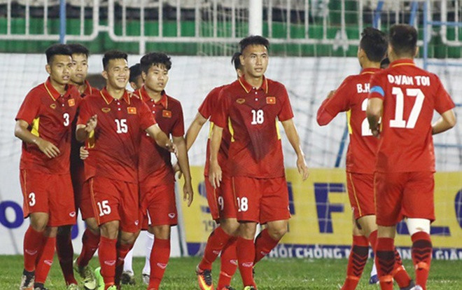 Cả trận chỉ biết phá bóng, U19 Việt Nam thua ngược U19 Jordan Ảnh 2