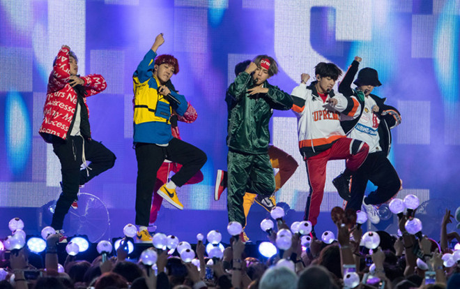 Hoá ra đây mới là cách BTS, BlackPink hay EXO kiếm ‘bộn tiền’ mỗi năm Ảnh 2