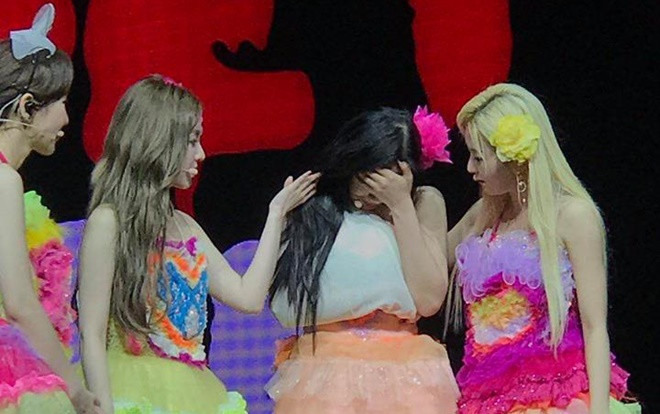 HOT: Joy (Red Velvet) nhập viện giữa concert tại Singapore vì chấn thương Ảnh 2