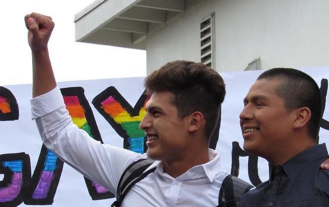 Cư dân mạng xúc động trước màn ‘ngỏ lời’ vô cùng ngọt ngào của chàng gay tuổi teen Ảnh 2