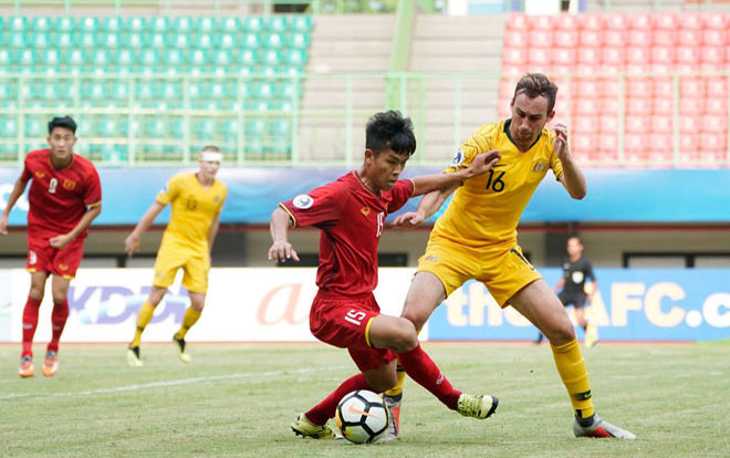 HLV Hoàng Anh Tuấn: ‘Các cầu thủ U19 Việt Nam chơi tự ti, sợ hãi' Ảnh 2