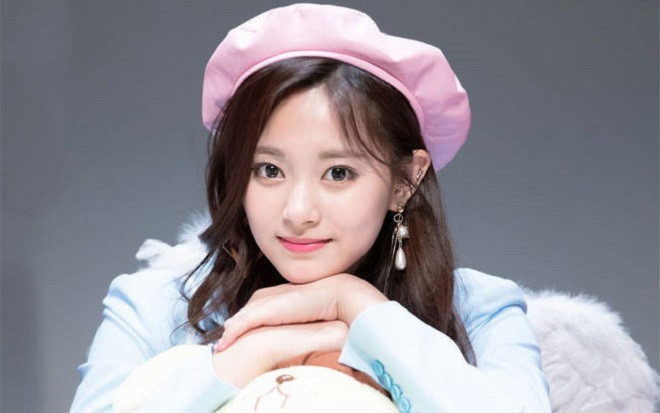 Trầm trồ trước nhan sắc của cô gái được ca tụng là ‘mỹ nhân ngàn năm có một’ từng gặp nhiều rắc rối vì quá xinh Ảnh 2