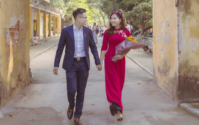 Nữ sinh trường ĐH Luật được bạn trai cầu hôn đúng ngày chụp kỷ yếu khiến cả trường 'nổi cơn ghen' Ảnh 2