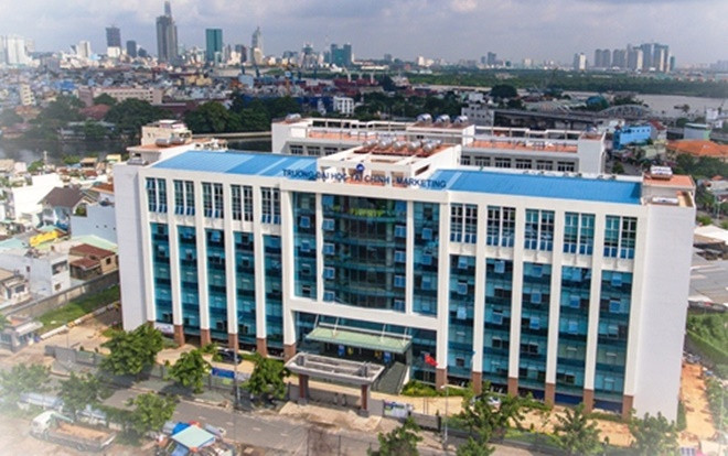 Thêm 1 trường ĐH ở Sài Gòn 'tung' nội quy lạ lùng: Sinh viên đến trường phải mặc áo thun có cổ, không nhuộm tóc màu nổi Ảnh 2