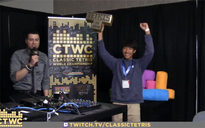 Hạ bệ đối thủ 7 lần vô địch, thanh niên 16 tuổi này trở thành người Xếp hình giỏi nhất thế giới Ảnh 2