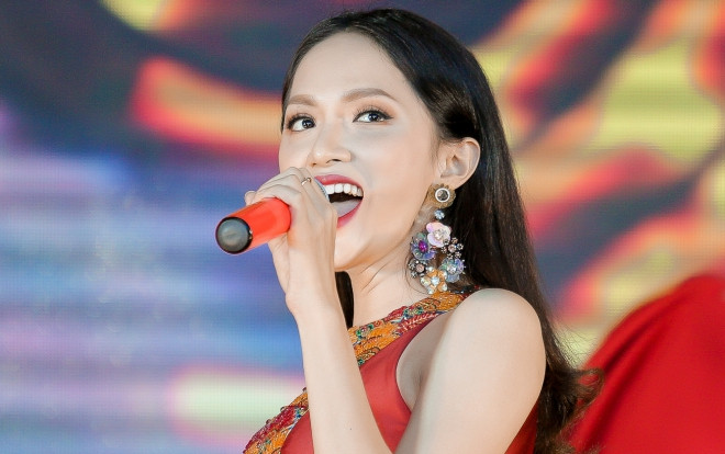 Lại một lần nữa, Hương Giang thăng hoa cùng 'Gấm': mau mau ra MV chính thức đi thôi! Ảnh 2