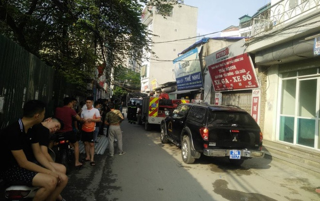 Nghi nổ bình gas lửa bốc cháy ngùn ngụt, cả khu dân cư khiếp sợ Ảnh 2