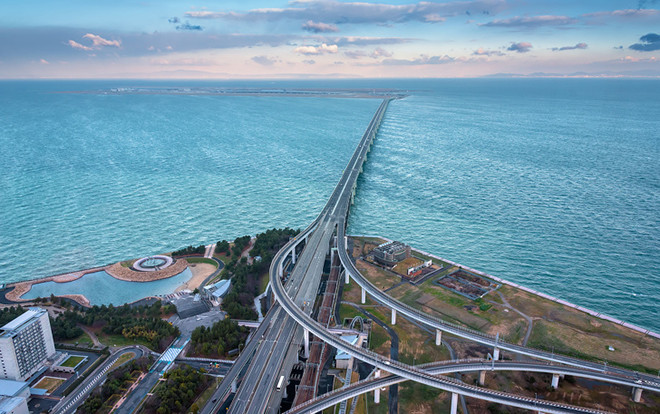 15 sân bay đẹp nhất thế giới ai cũng muốn ghé thăm một lần trong đời, cái sang chảnh hoa lệ, cái lại đơn giản bất ngờ Ảnh 2