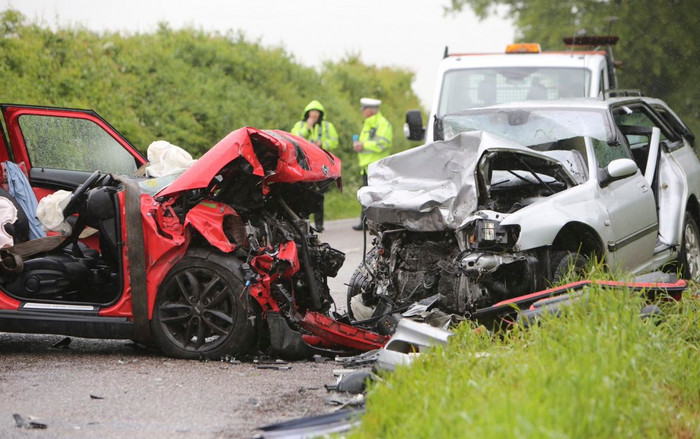 4 điểm mù rất dễ gây tai nạn mà tài xế nào cũng phải biết Ảnh 2