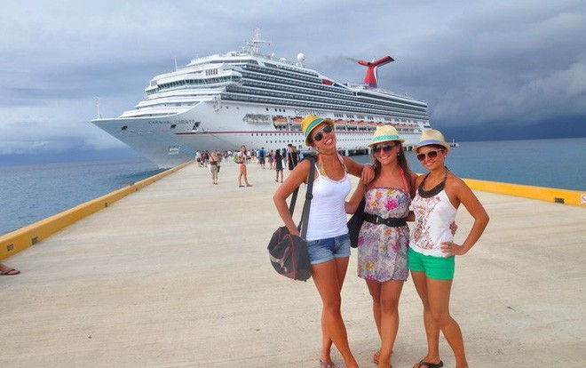 Lột trần sự thật không như là phim khi nghỉ dưỡng trên du thuyền đắt tiền Ảnh 2