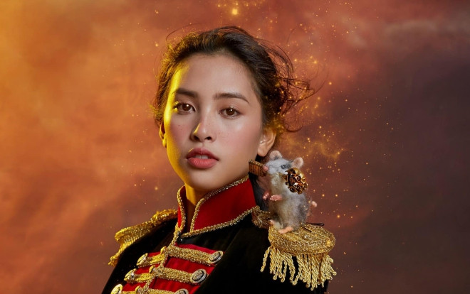 Tranh cãi về bộ ảnh Disney của Hoa hậu Trần Tiểu Vy: Người khen xinh, kẻ chê 'môi hở răng lạnh' Ảnh 2