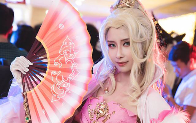 Cosplayer mùa Halloween: Từ đáng sợ đến dễ thương bất ngờ Ảnh 2