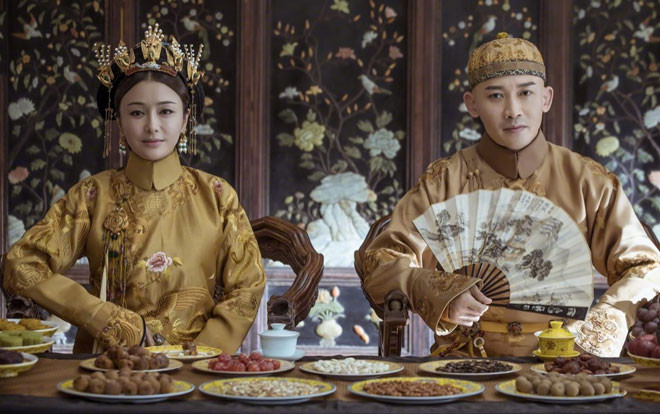Chế độ ăn siêu xa xỉ của Hoàng đế Thanh triều: Mỗi bữa 120 món, dùng bát bạc thìa ngọc tiêu tốn 'cả núi tiền' Ảnh 2