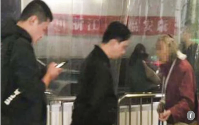 Cụ bà ở biệt thự 5 tầng, có tài khoản tiết kiệm ngân hàng nhưng vẫn đi ăn xin Ảnh 2