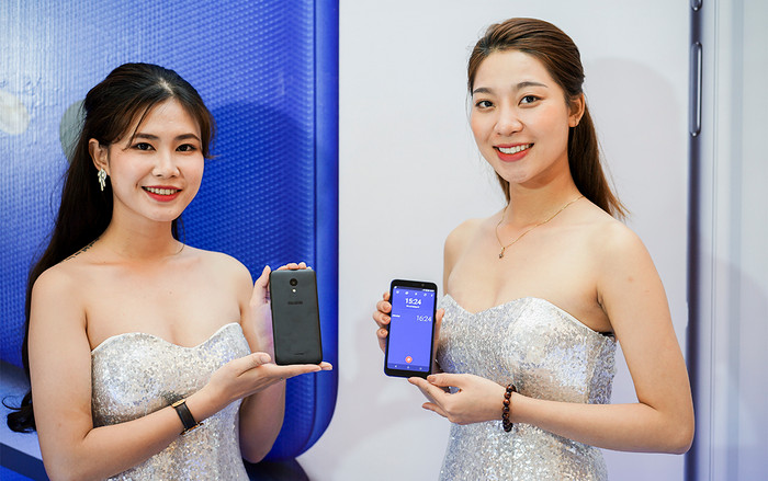 Bộ đôi Meizu C9 và Meizu 16th ra mắt tại Việt Nam Ảnh 2