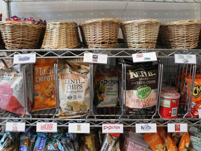 Vào khoảng 5 hoặc 6 giờ chiều, Hussain thường ăn tối trong khuôn viên trụ sở sau đó làm việc tiếp thêm một khoảng thời gian hoặc về nhà. Ảnh: Business Insider