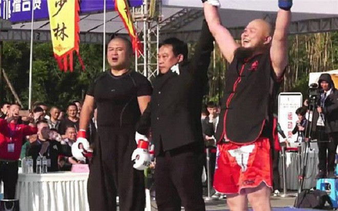 Ngụy Lôi bị 'Lỗ Trí Thâm' làng võ Trung Quốc đánh gục sau màn đấu 'lố bịch' trên núi Nga Mi Ảnh 2