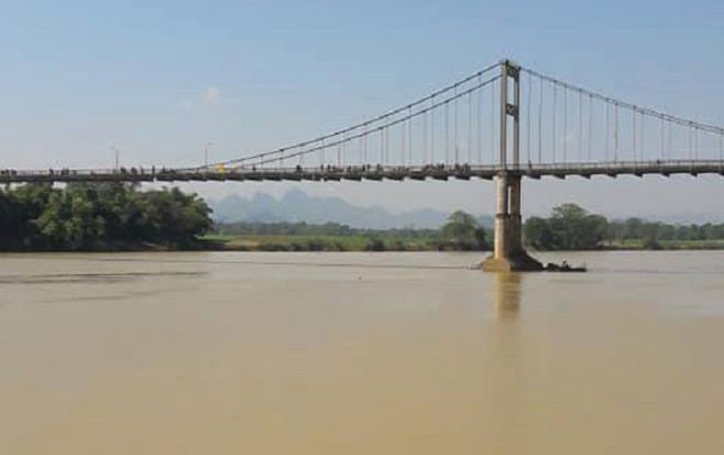 Tìm thấy thi thể nữ sinh lớp 10 gieo mình xuống Lam sông tự vẫn Ảnh 2