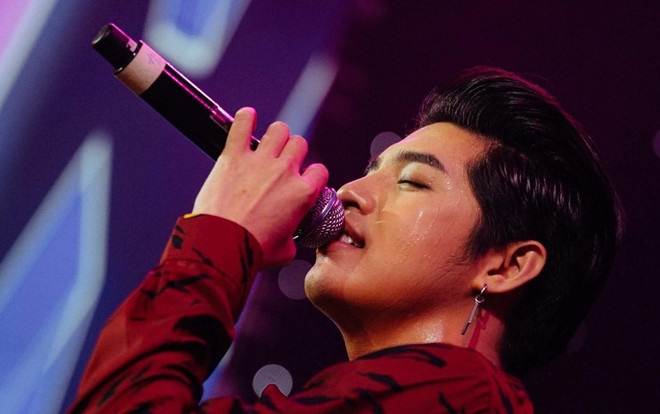 Chỉ với 12 phút từ clip này, bạn có thể đánh giá được khả năng live của Noo Phước Thịnh suốt 9 năm qua! Ảnh 2