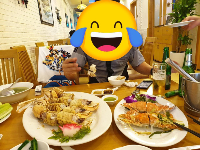 Đi ăn hải sản ở Hà Nội, cặp vợ chồng trẻ chóng mặt khi biết 3,5 triệu/4 con bề bề Ảnh 3