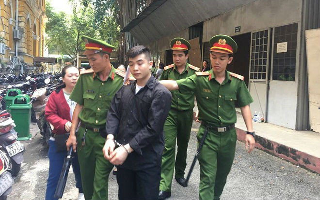 Đâm chết bạn nhậu trong tiệc đầy tháng ở Sài Gòn, thanh niên lãnh 19 năm tù Ảnh 2