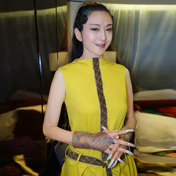 20 năm không ăn dù chỉ một hạt cơm, tuổi 62 'Thiên nga Trung Quốc' vẫn trẻ như gái đôi mươi Ảnh 9