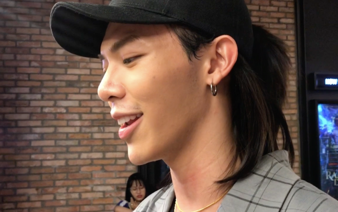 Erik: 'Tôi để tóc dài không phải để làm màu' Ảnh 2