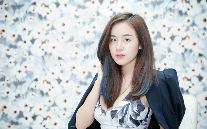 Ngỡ ngàng với nhan sắc càng ngày càng không thể nhận ra của Bà Tưng sau phẫu thuật thẩm mỹ Ảnh 2