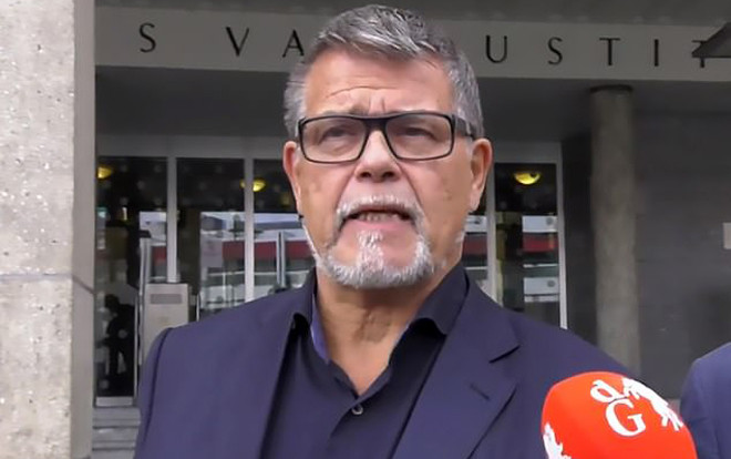 Người đàn ông 69 tuổi đâm đơn kiện vì không được trẻ ra 20 tuổi để hẹn hò Ảnh 2