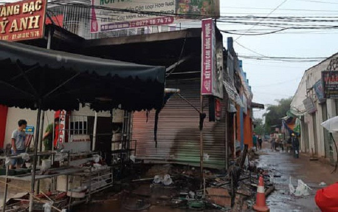 Vụ cháy tiệm hoa khiến con gái và nữ nhân viên thiệt mạng: Tạm giữ người tình của mẹ Ảnh 2