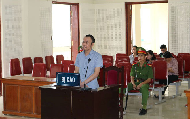 'Nổ' là cháu Bộ trưởng Công an lừa chạy trường chiếm đoạt 3,2 tỉ đồng, cựu công an lĩnh 14 năm tù Ảnh 2